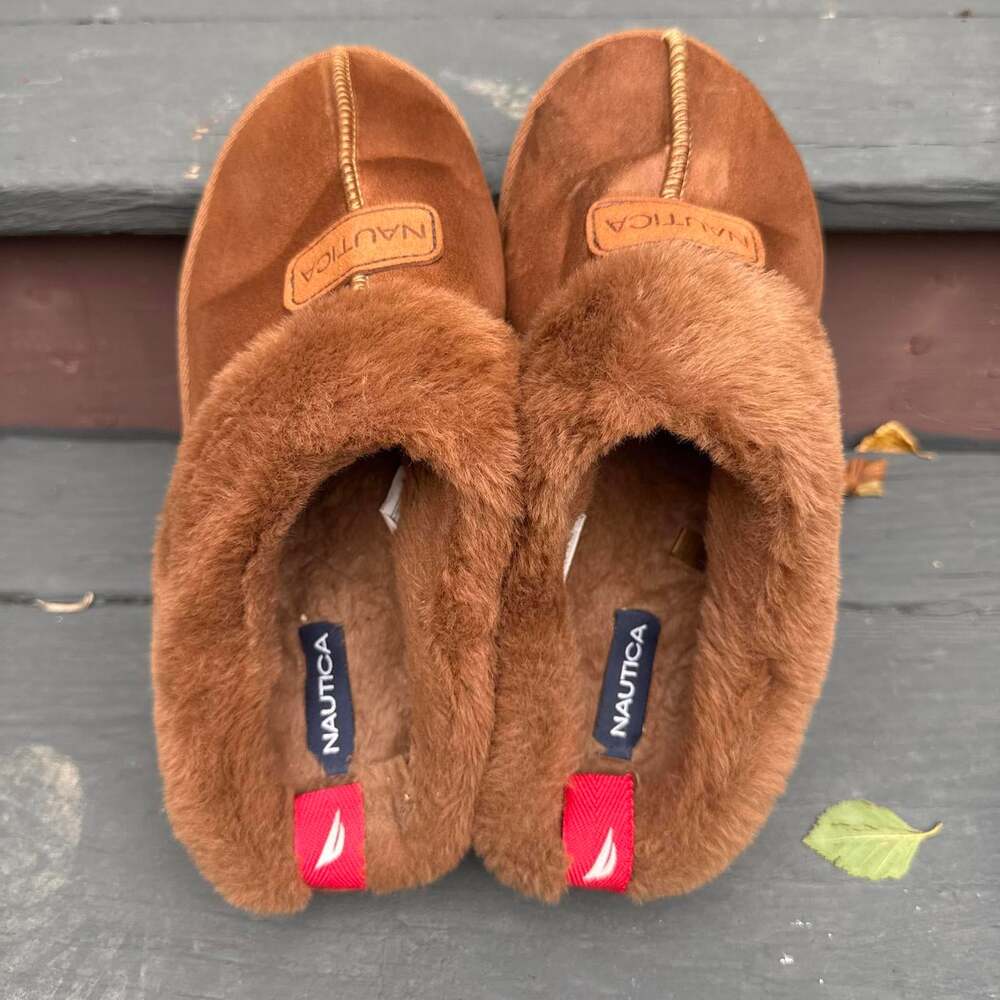 Nautica Women's Brown and Tan Slippers